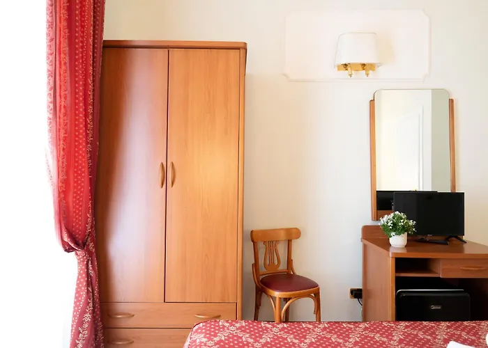 Romantica Hotel 3*
